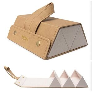 NEW IN POLY Sancia Three Compartment Sunglass Case 🕶️